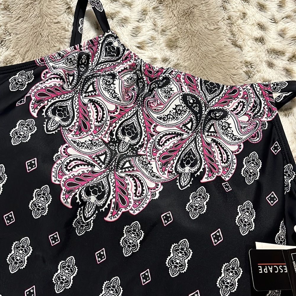 ISLAND ESCAPE White Sands Cali Printed Tankini Top - Picture 8 of 8